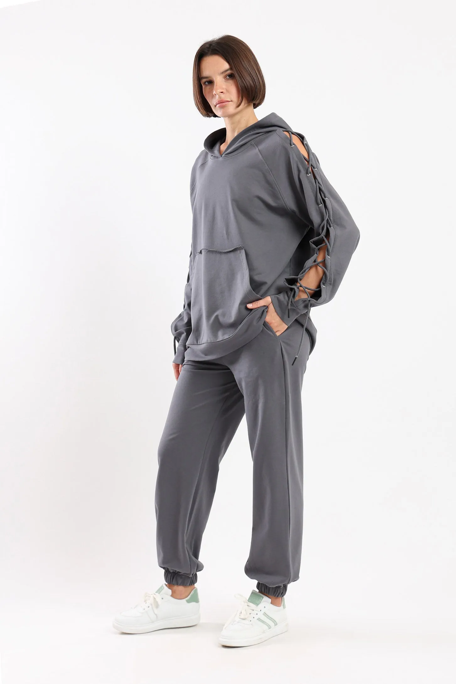 ASYMMETRICAL SET