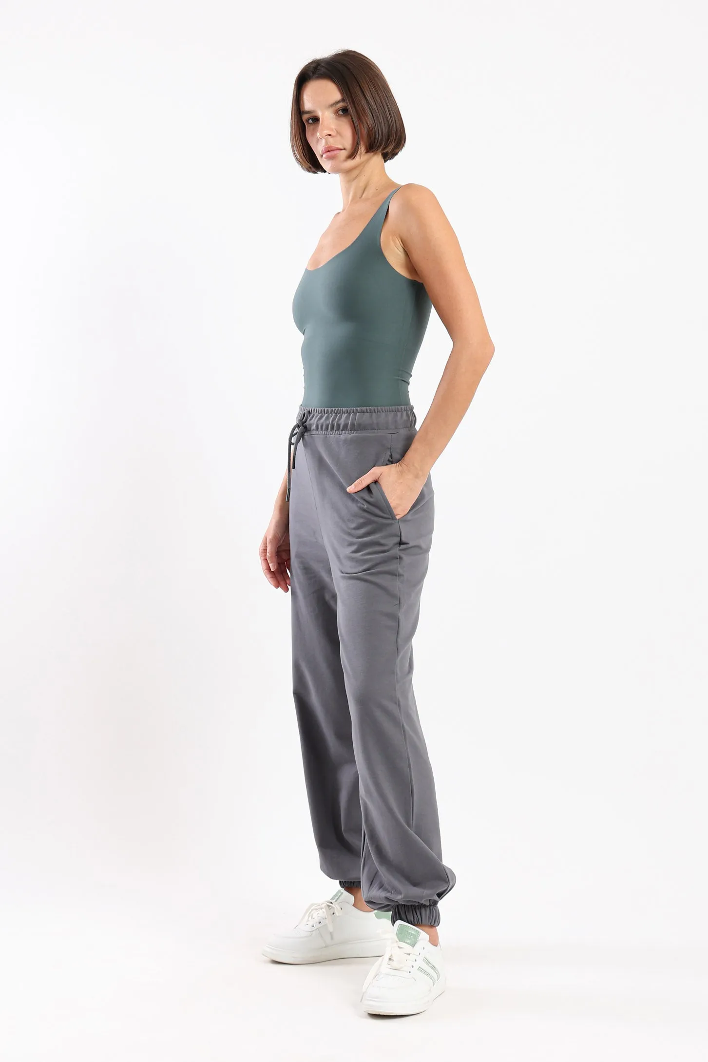 ASYMMETRICAL SET