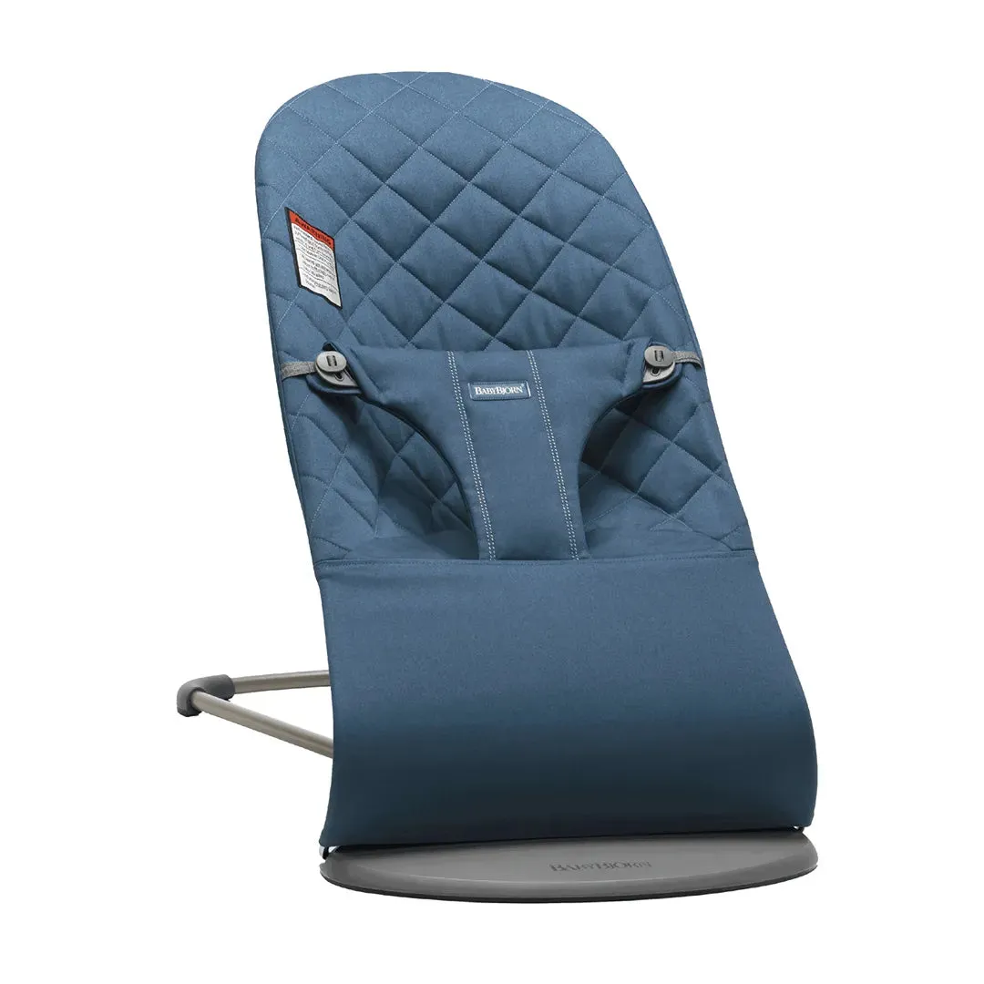 Bouncer Bliss, Cotton Classic Quilt - Midnight Blue