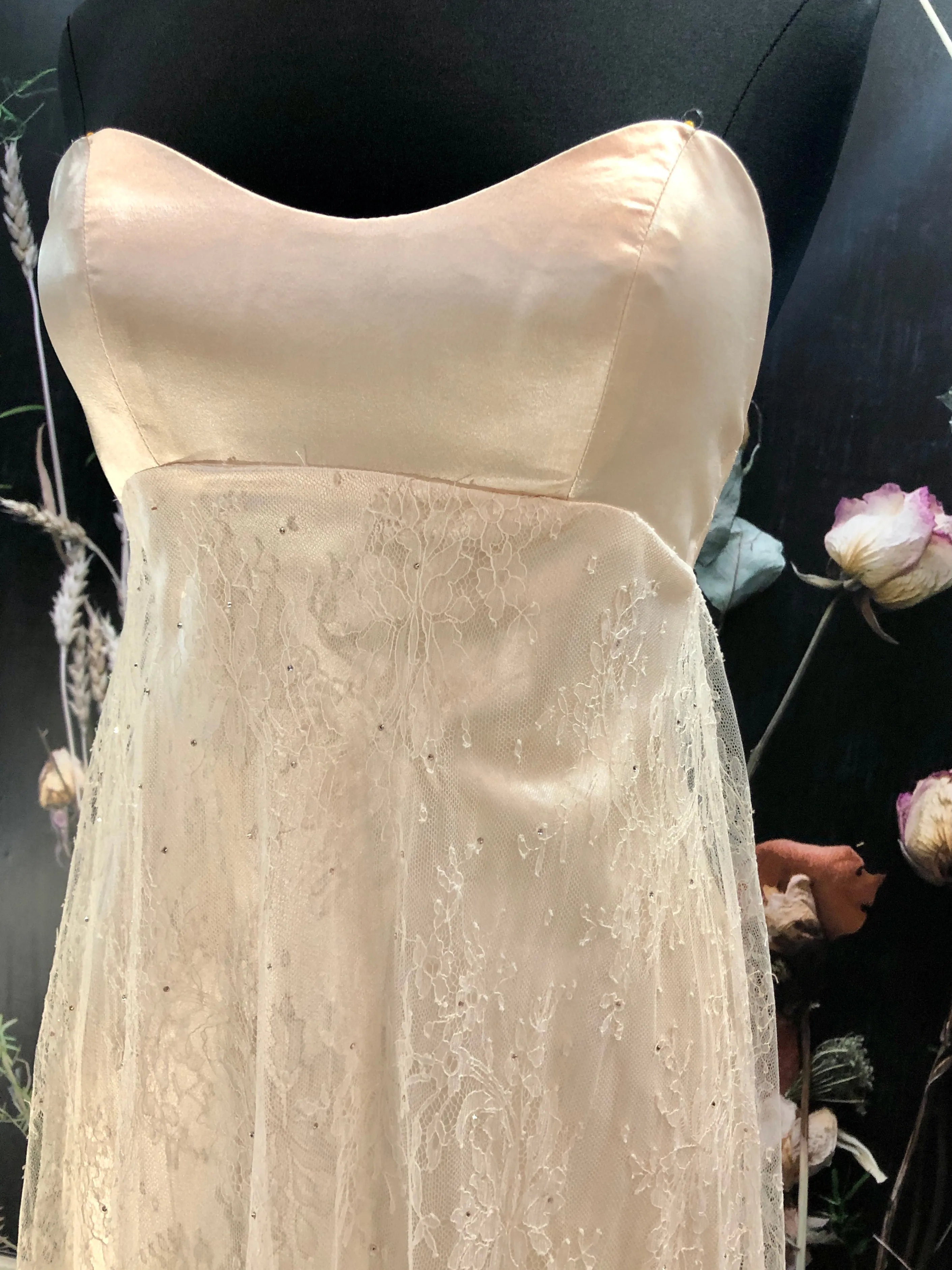 Dress 5769: EcoChic Bridal "Daphne Bridgerton" waist 27
