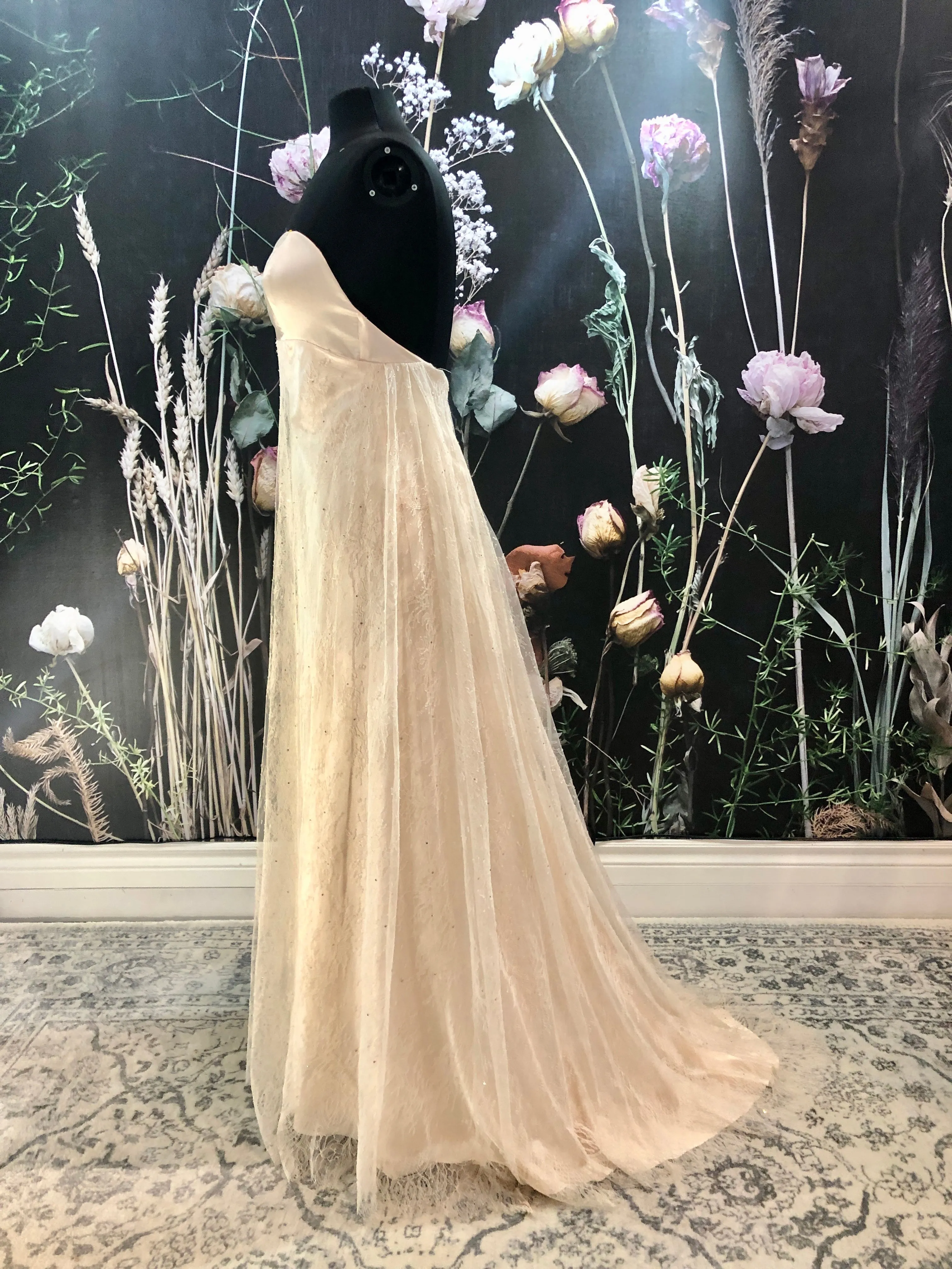 Dress 5769: EcoChic Bridal "Daphne Bridgerton" waist 27